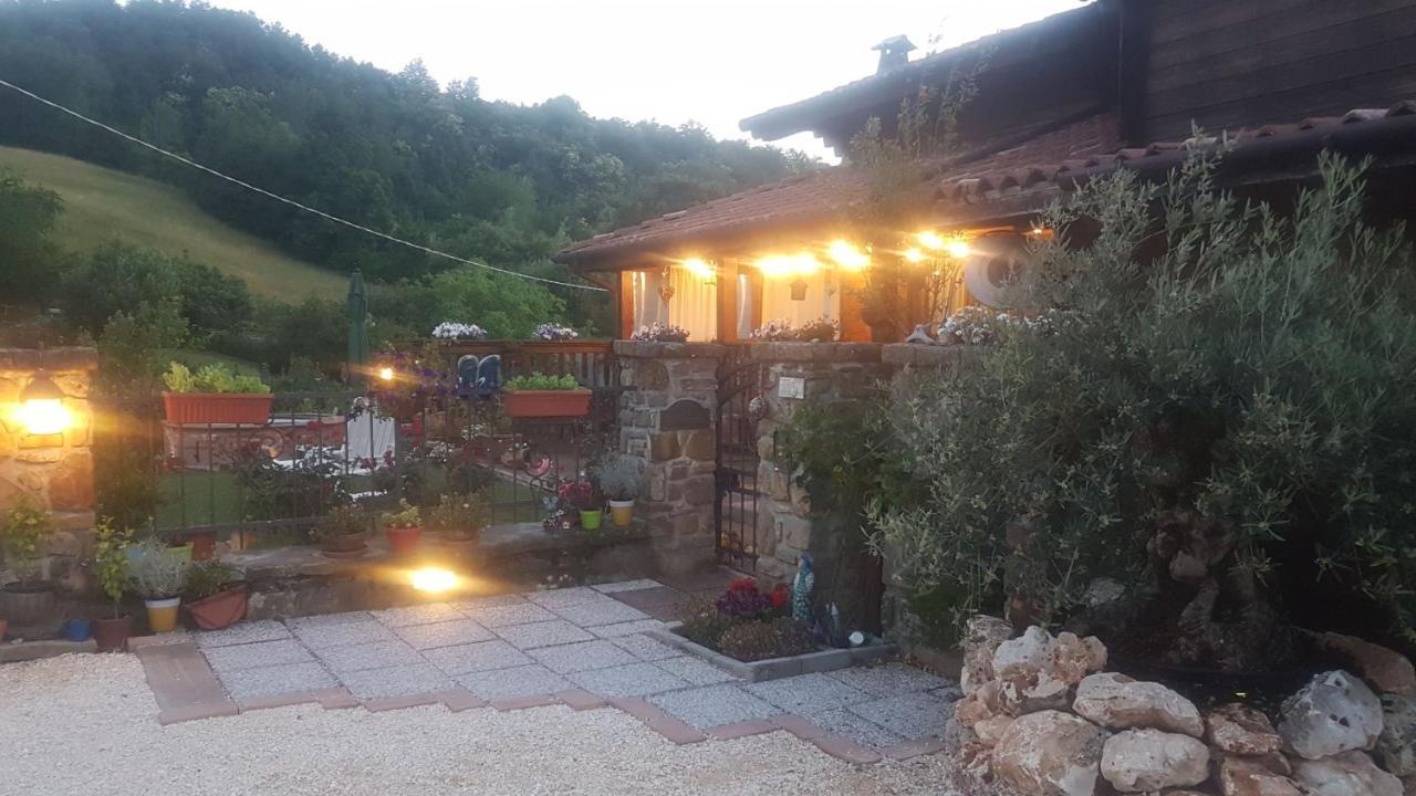 Beb Villa Sorriso San Benedetto Val di Sambro Eksteriør billede